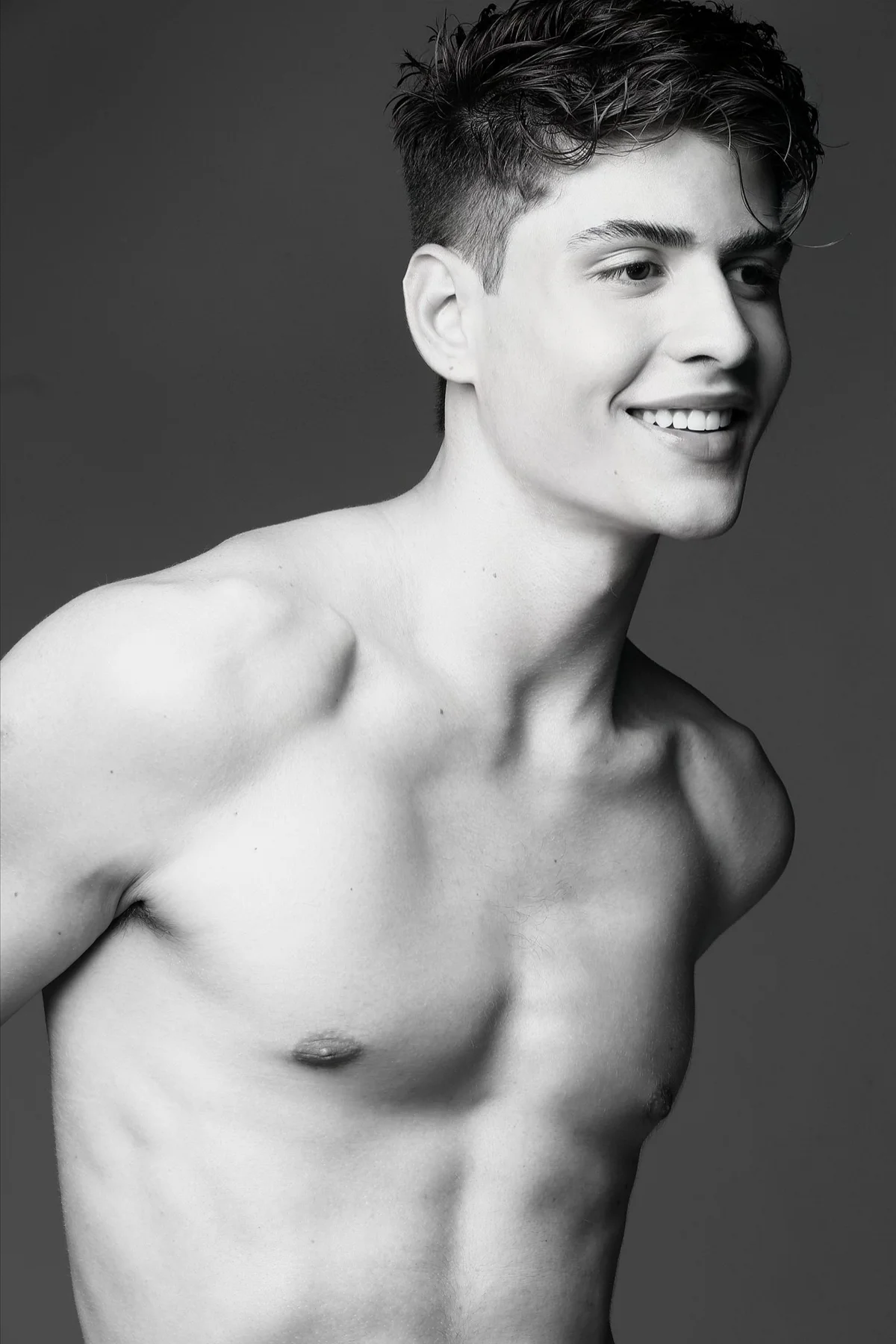 Gustavo photo 4