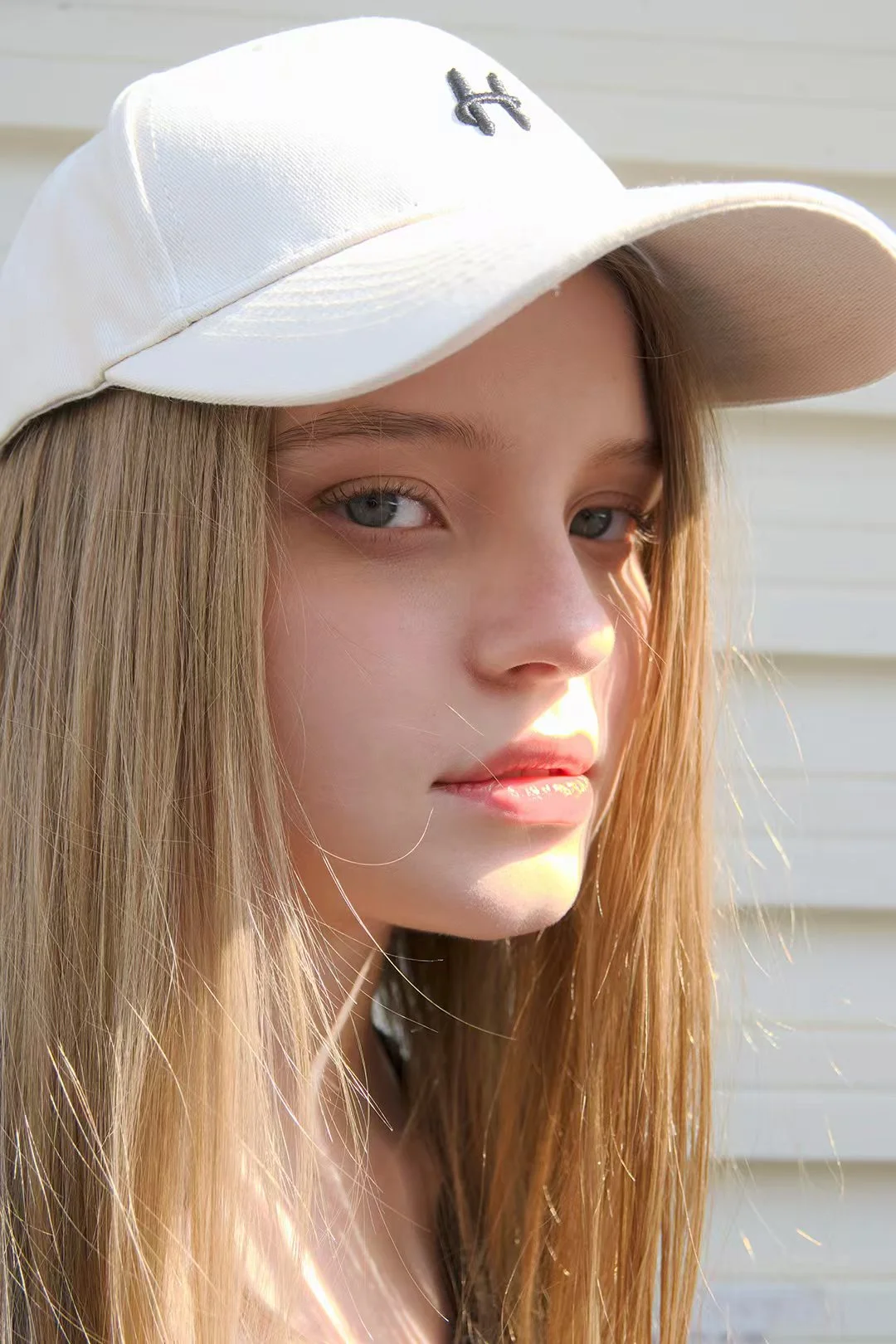 Kira S photo 35